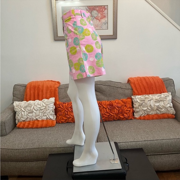 ❣️Lilly Pulitzer White Label Sand Trap Print Shorts❣️ - Picture 4 of 9